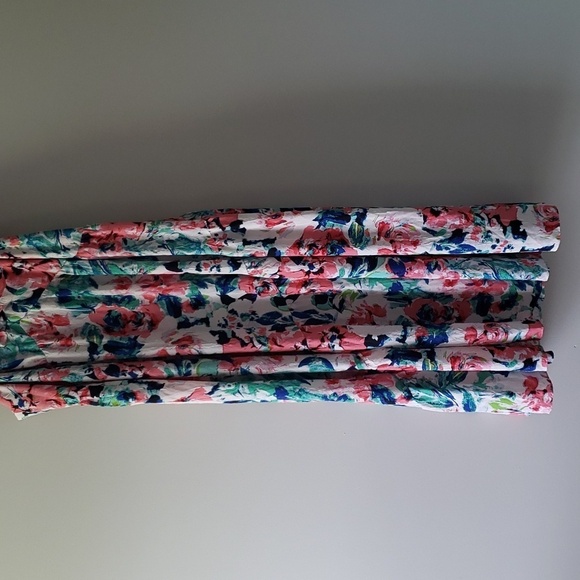 H&M Floral Dress XXL Sleeveless Flowy Sundress Vacation Wedding Beach Resortwear - Picture 3 of 13